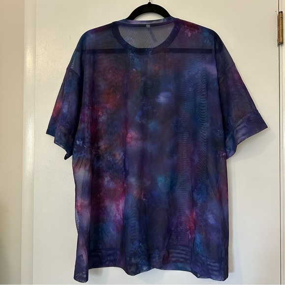 Athleta Women’s Galaxy Over Size Fine Mesh Short Sleeve Tee Large - Picture 2 of 5